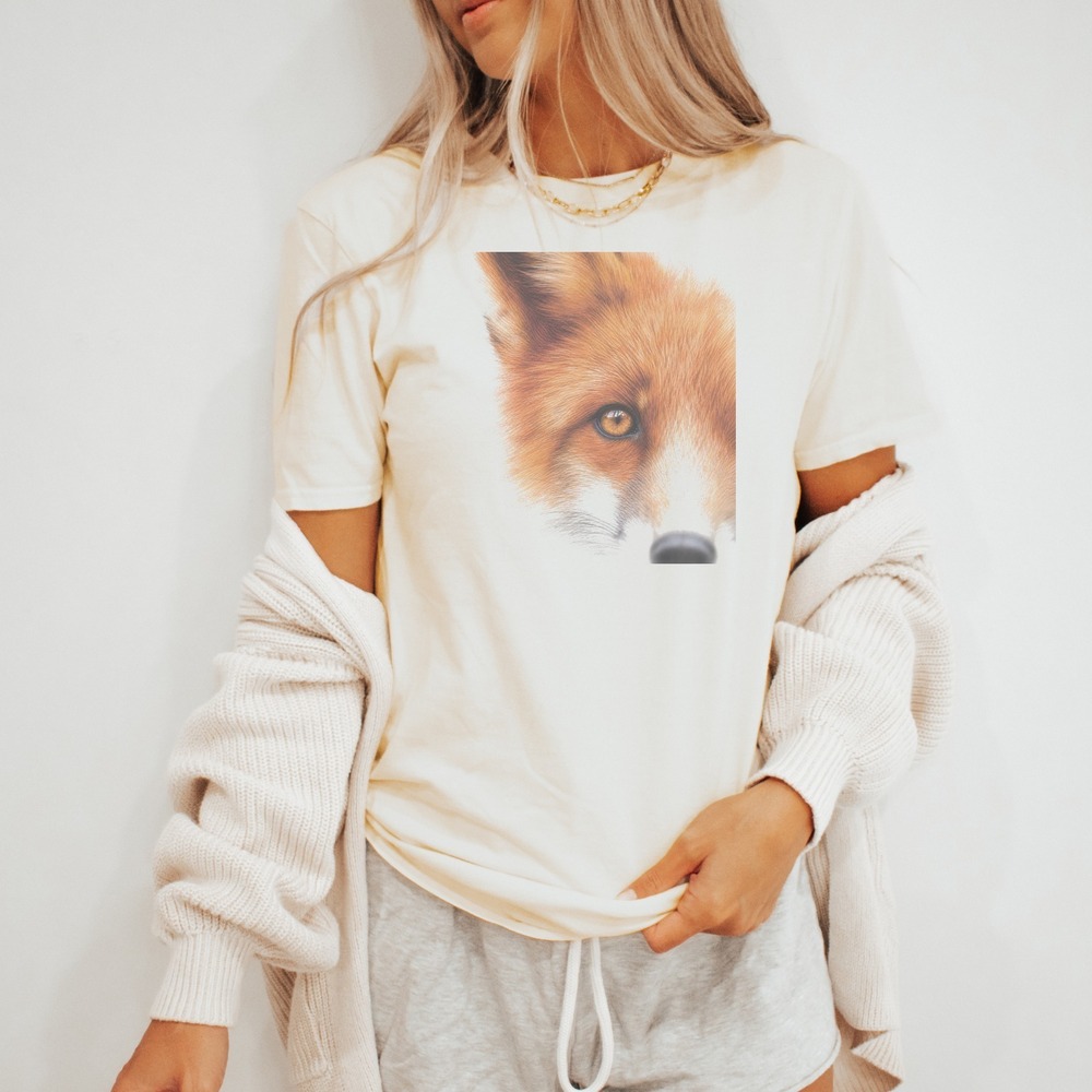 Fox Holding Your Gaze Up Close Tee
